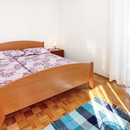 Awesome Apartment In Portoroz With Wifi Екстер'єр фото