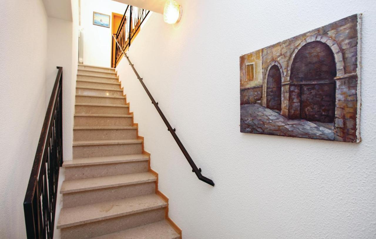Awesome Apartment In Portoroz With Wifi Екстер'єр фото