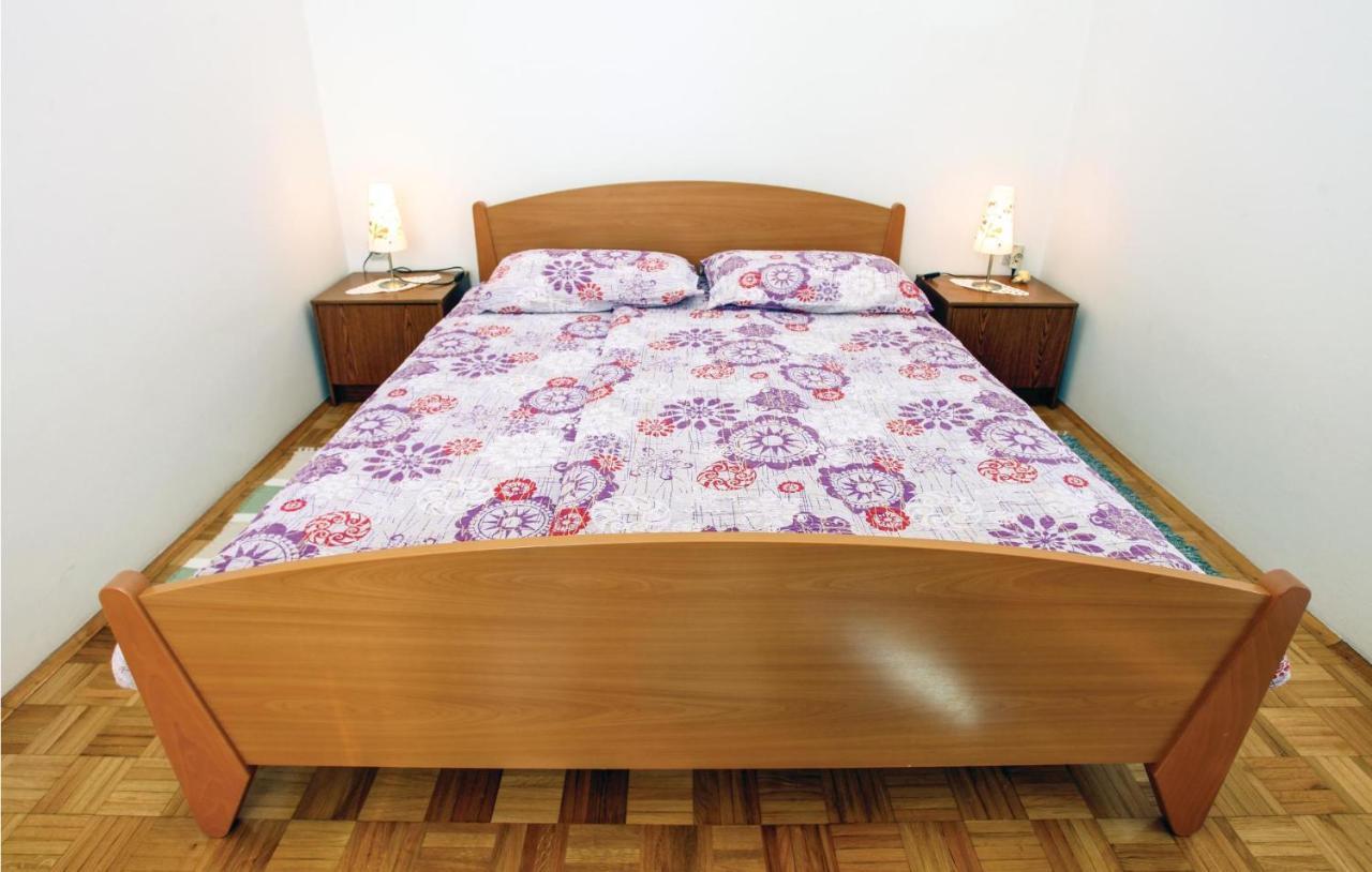 Awesome Apartment In Portoroz With Wifi Екстер'єр фото